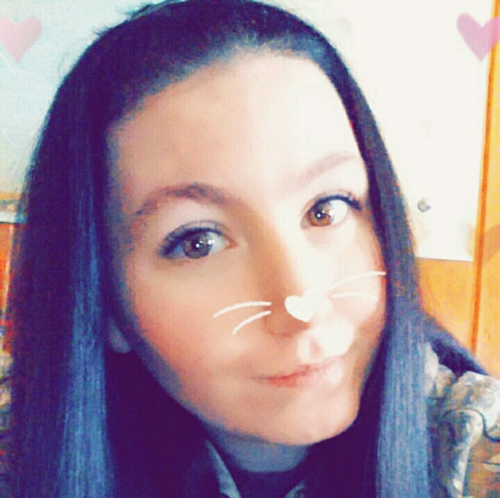 Meet your Posher, Leah